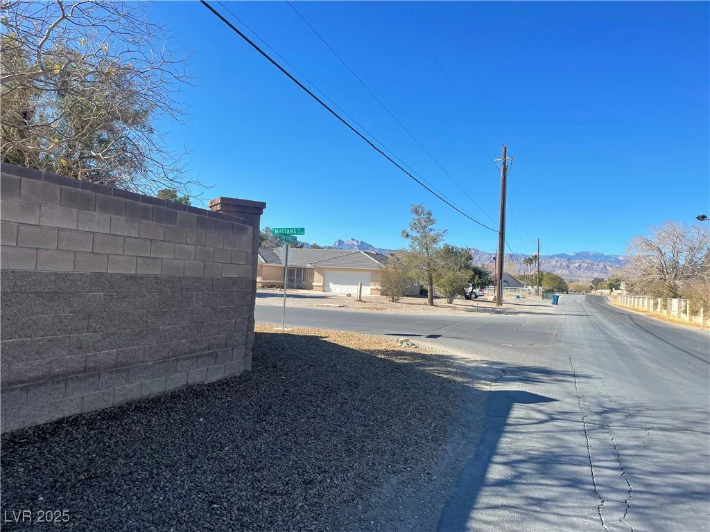 6720 Mustang, Las Vegas, NV 89131