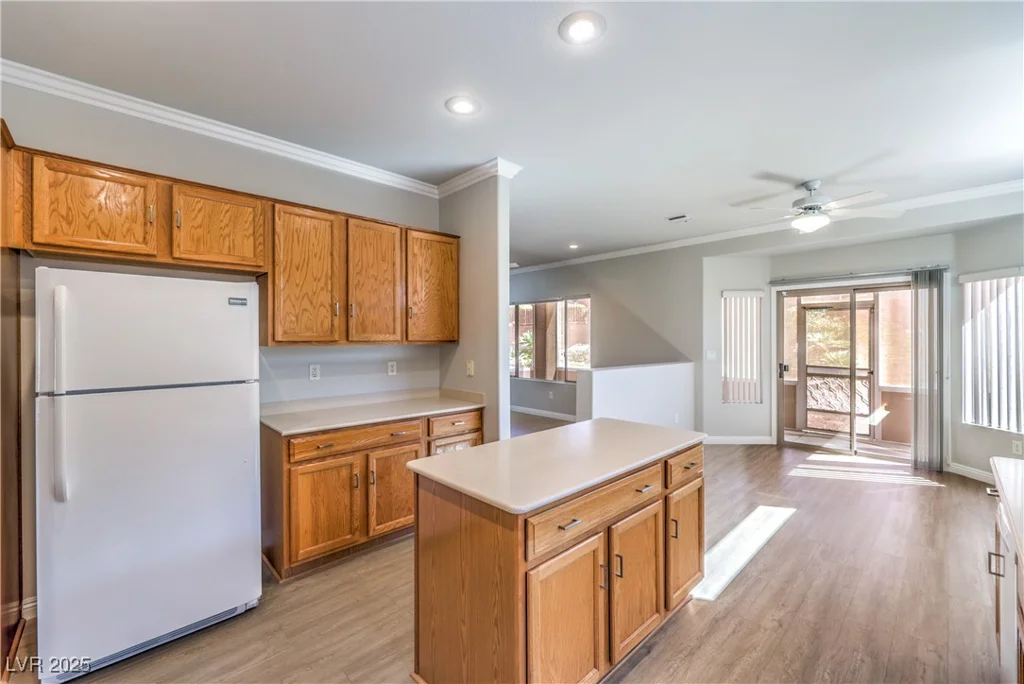 1821 Eagle Mesa, Henderson, NV 89012