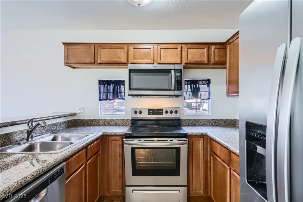 2110 Sealion, Las Vegas, NV 89128