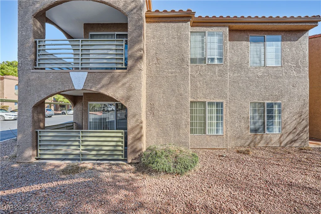 2110 Sealion, Las Vegas, NV 89128