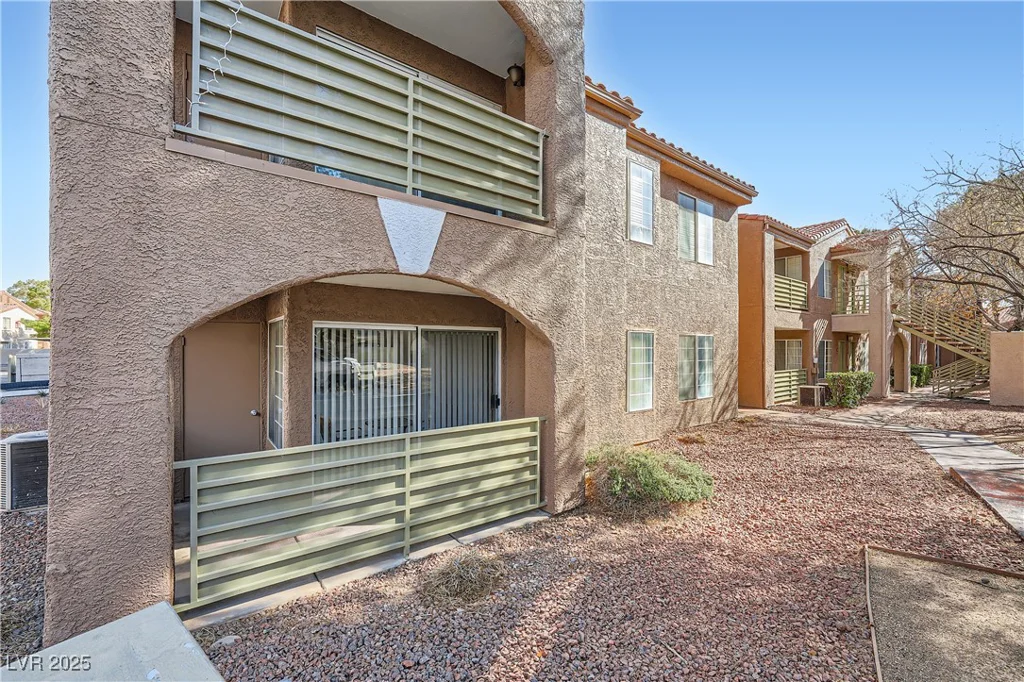 2110 Sealion, Las Vegas, NV 89128