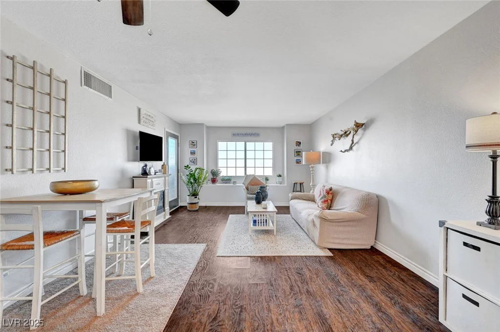 3125 Buffalo, Las Vegas, NV 89128