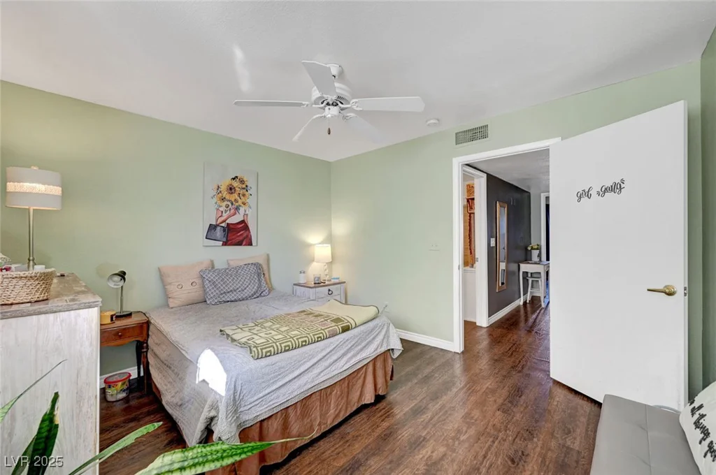 3125 Buffalo, Las Vegas, NV 89128