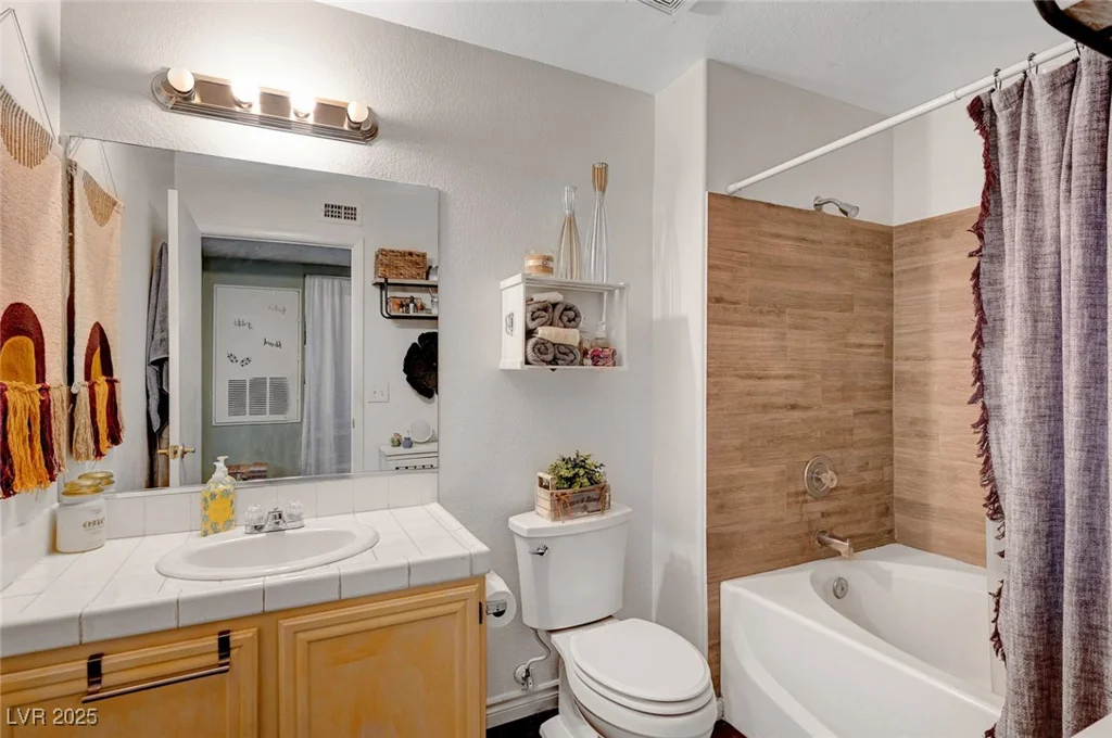 3125 Buffalo, Las Vegas, NV 89128