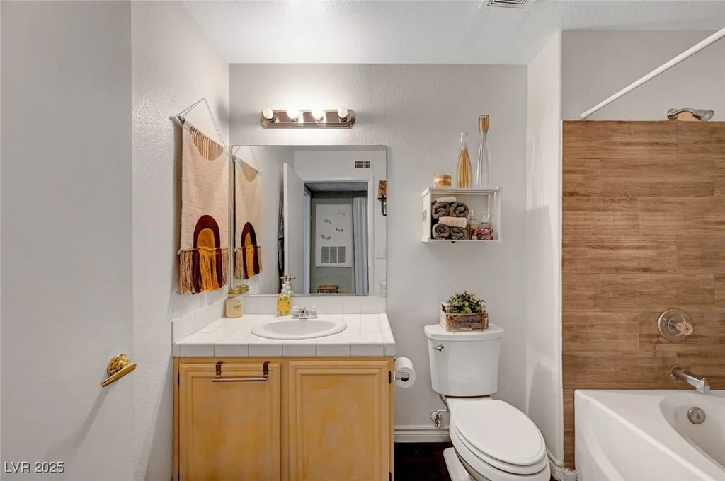 3125 Buffalo, Las Vegas, NV 89128