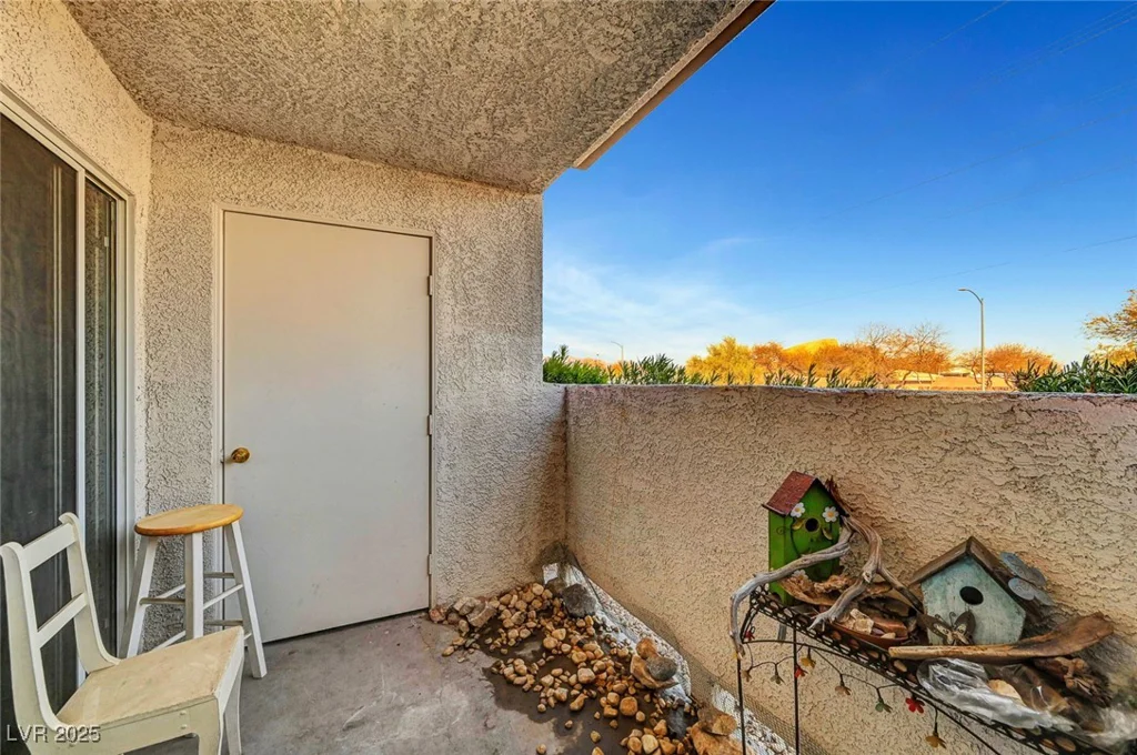 3125 Buffalo, Las Vegas, NV 89128