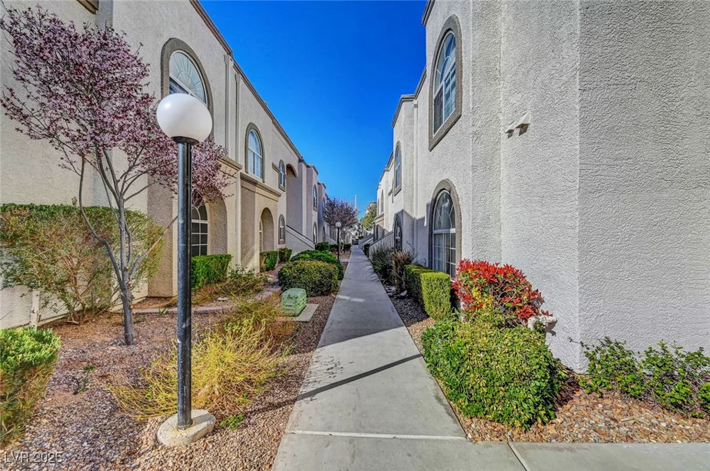 3125 Buffalo, Las Vegas, NV 89128