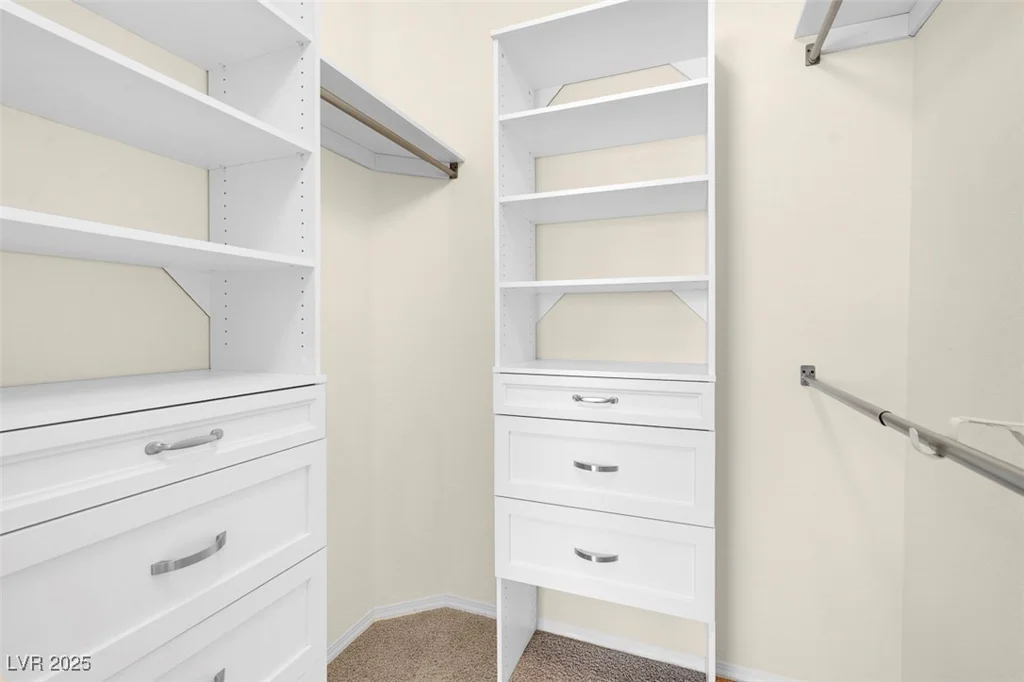 3975 Hualapai, Las Vegas, NV 89129