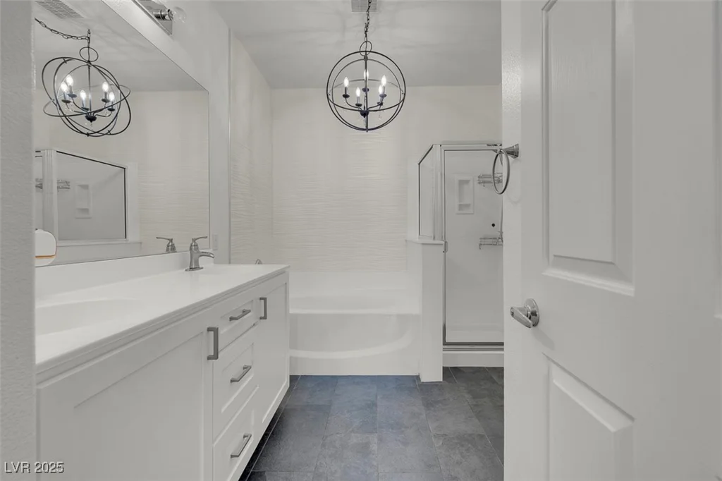 3975 Hualapai, Las Vegas, NV 89129