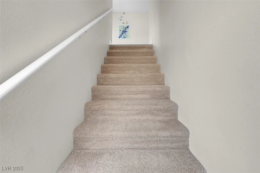 3975 Hualapai, Las Vegas, NV 89129