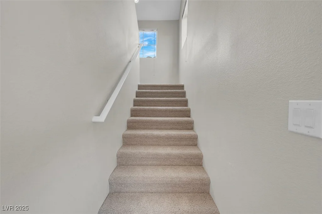 3975 Hualapai, Las Vegas, NV 89129