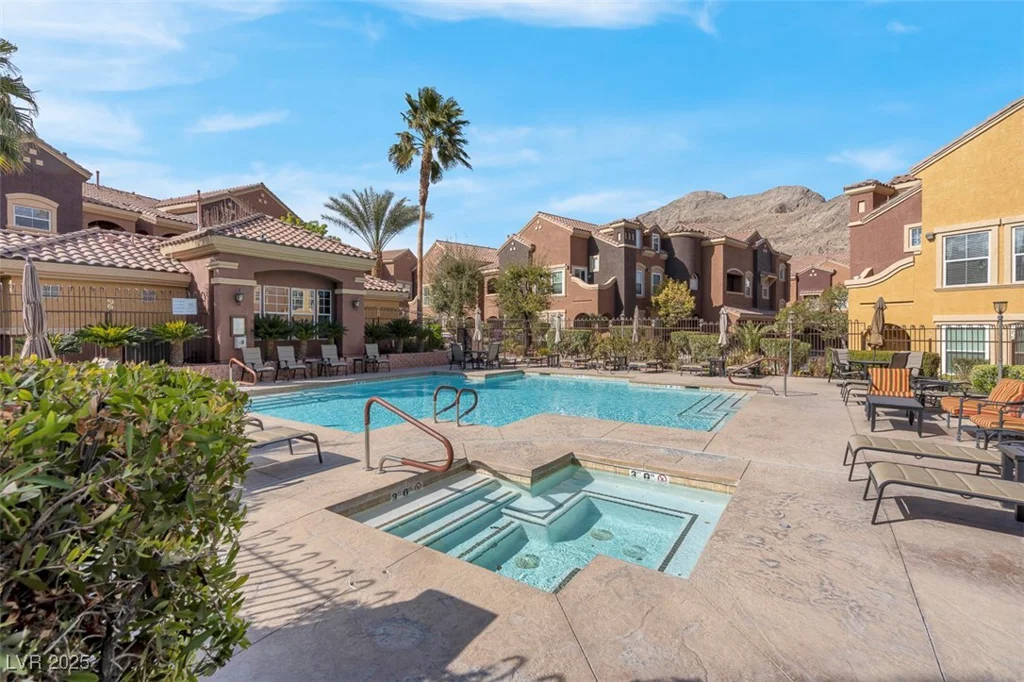3975 Hualapai, Las Vegas, NV 89129