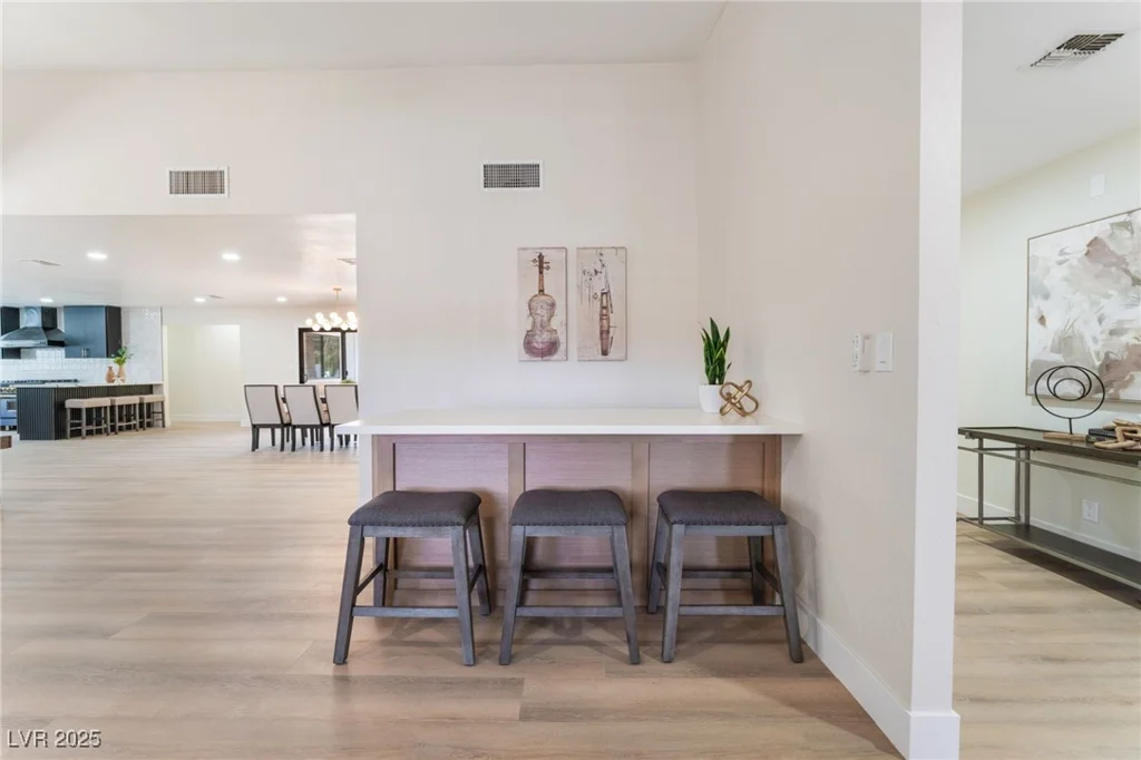 401 Lacy, Las Vegas, NV 89107