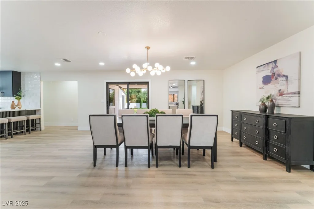 401 Lacy, Las Vegas, NV 89107