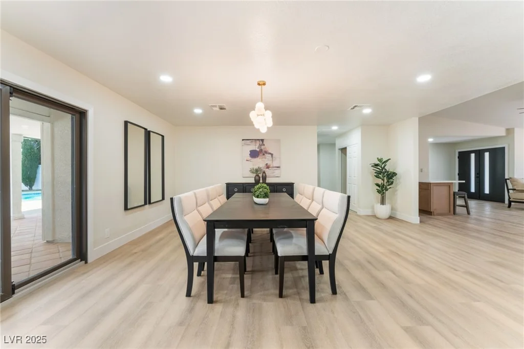 401 Lacy, Las Vegas, NV 89107