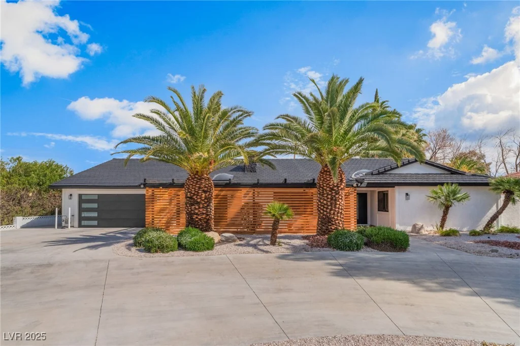 401 Lacy, Las Vegas, NV 89107