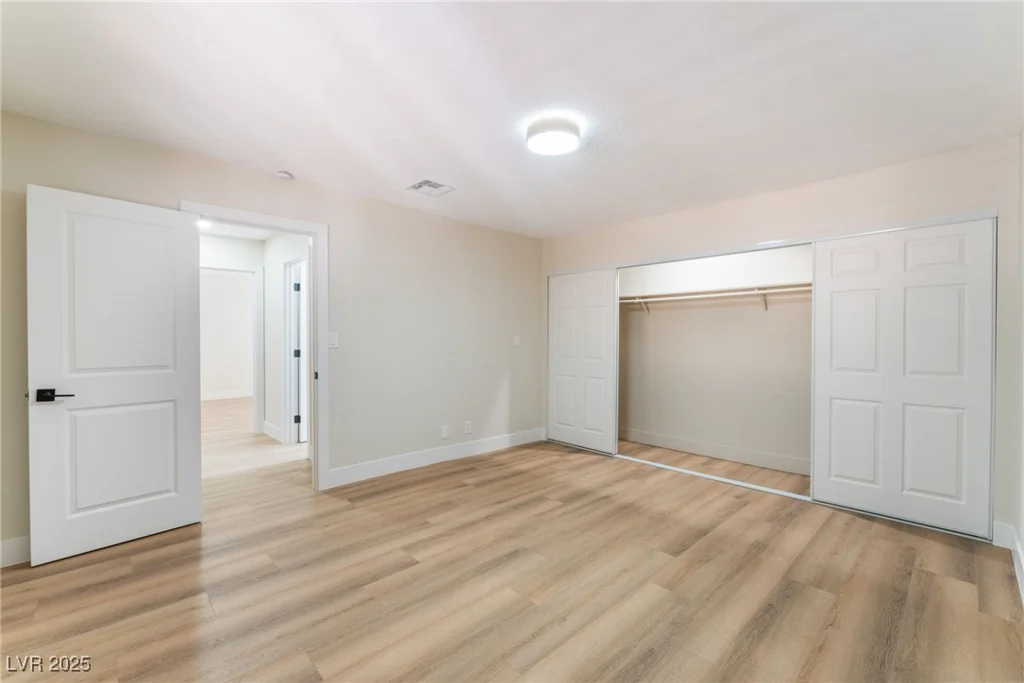 401 Lacy, Las Vegas, NV 89107