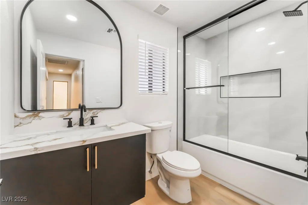 401 Lacy, Las Vegas, NV 89107