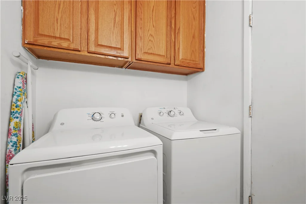 1892 Falcon Ridge, Las Vegas, NV 89142