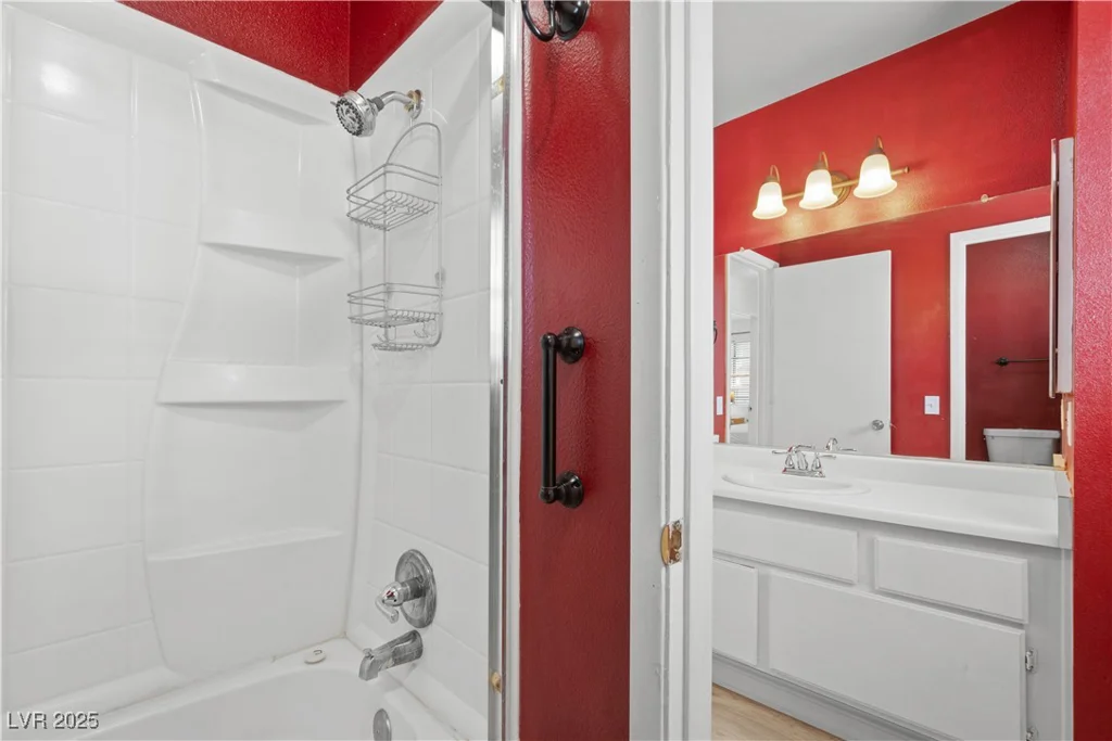 1892 Falcon Ridge, Las Vegas, NV 89142