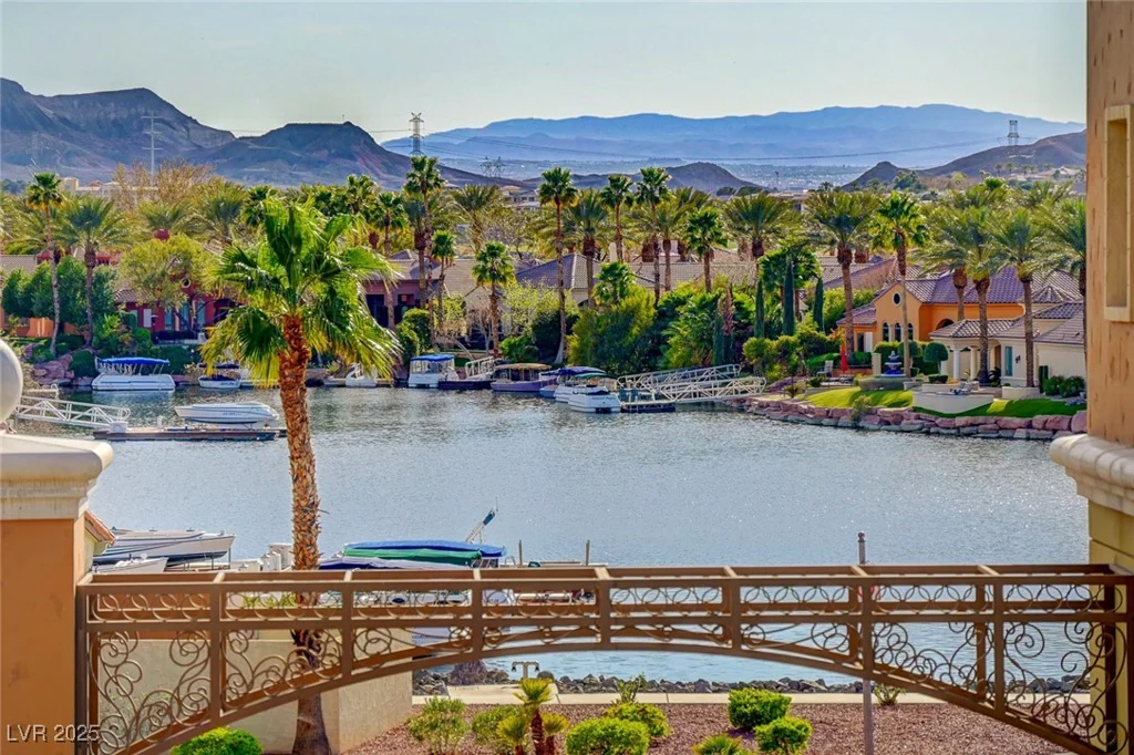 15 Via Mantova, Henderson, NV 89011