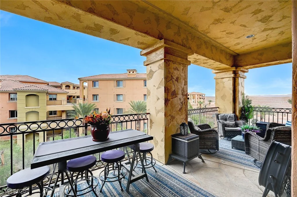 15 Via Mantova, Henderson, NV 89011