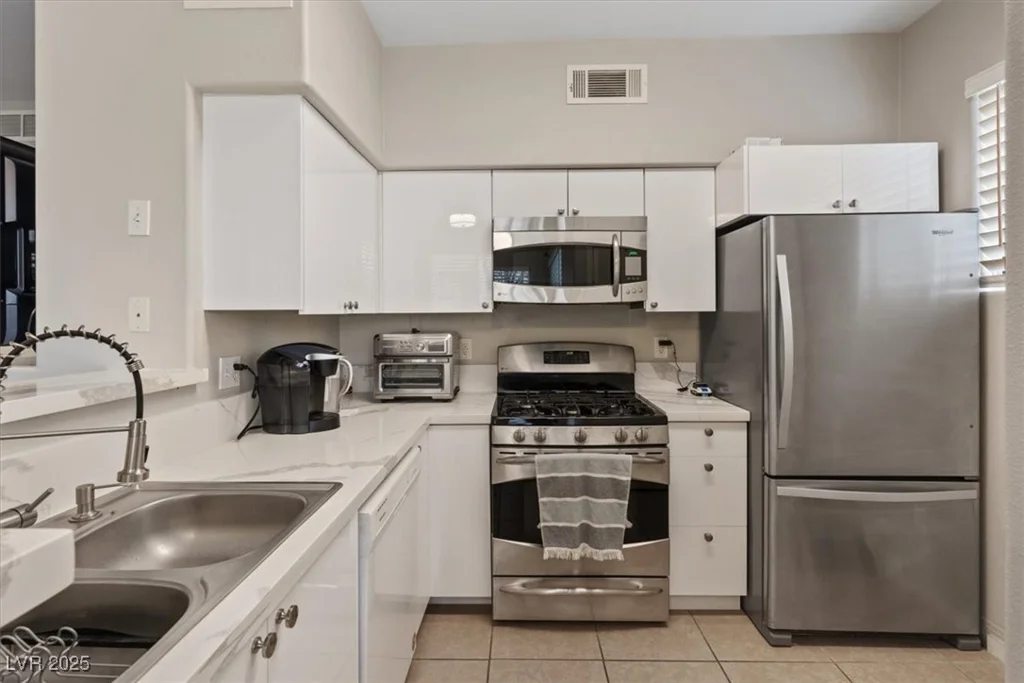 9050 Warm Springs, Las Vegas, NV 89148