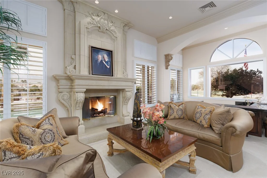 9000 Thornbury, Las Vegas, NV 89134