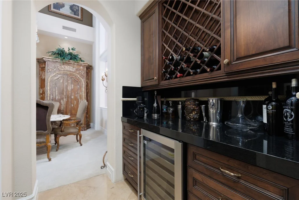 9000 Thornbury, Las Vegas, NV 89134