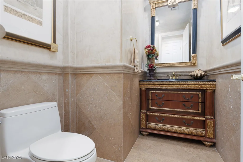 9000 Thornbury, Las Vegas, NV 89134