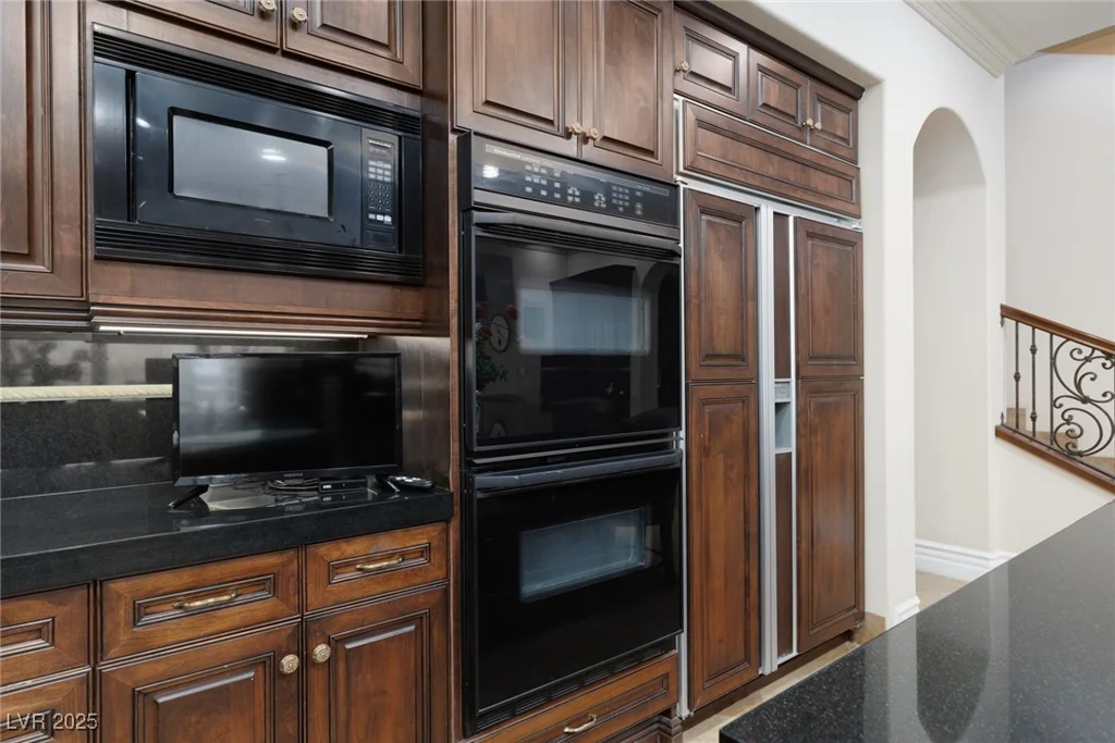 9000 Thornbury, Las Vegas, NV 89134