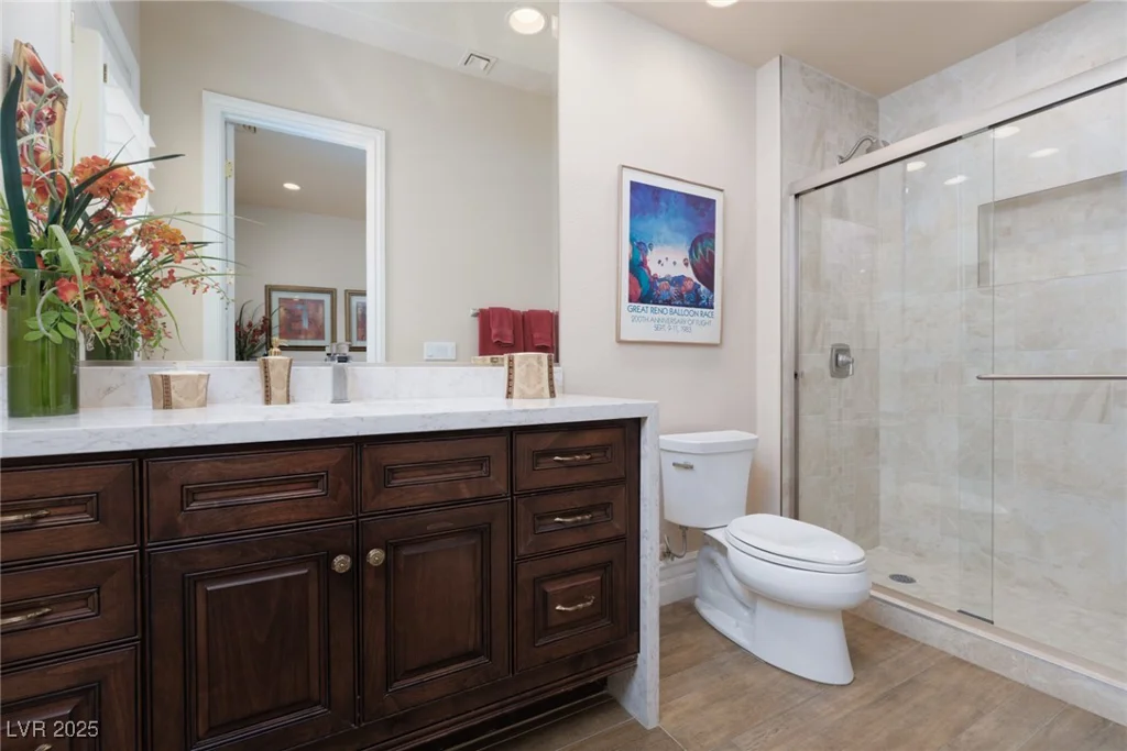 9000 Thornbury, Las Vegas, NV 89134