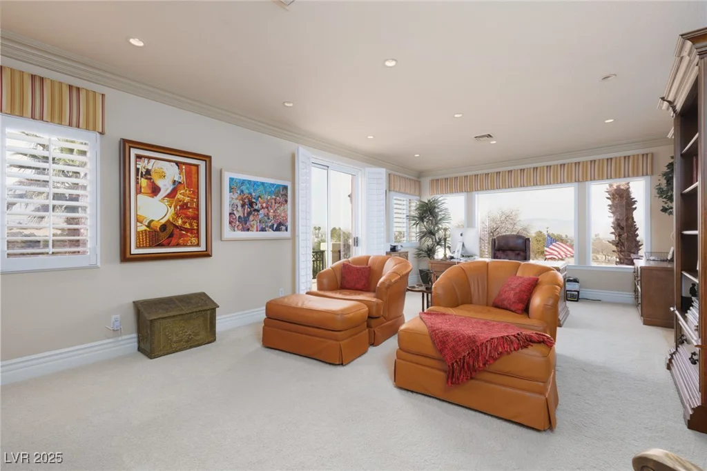9000 Thornbury, Las Vegas, NV 89134
