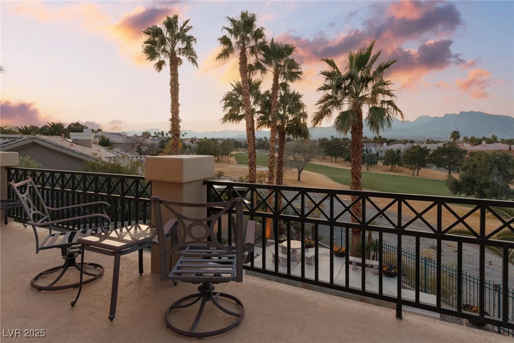 9000 Thornbury, Las Vegas, NV 89134