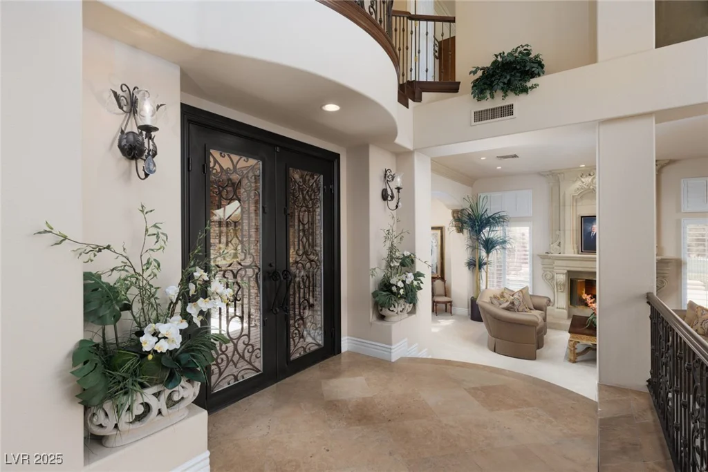 9000 Thornbury, Las Vegas, NV 89134