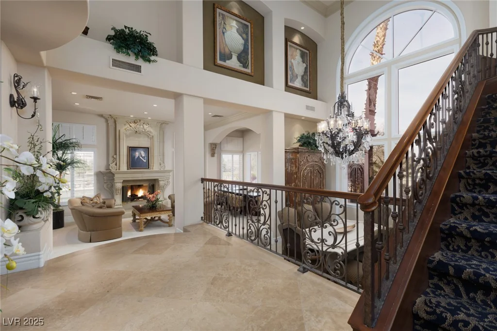 9000 Thornbury, Las Vegas, NV 89134