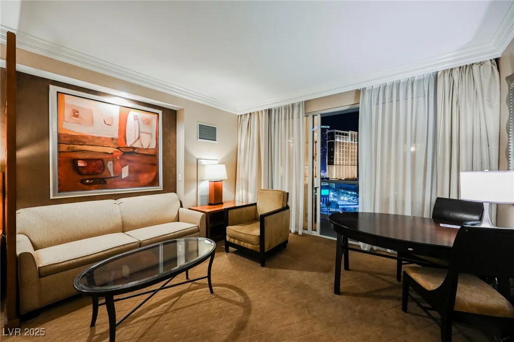 145 HARMON, Las Vegas, NV 89109