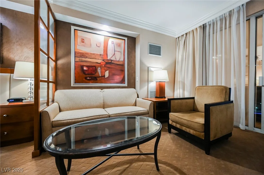 145 HARMON, Las Vegas, NV 89109