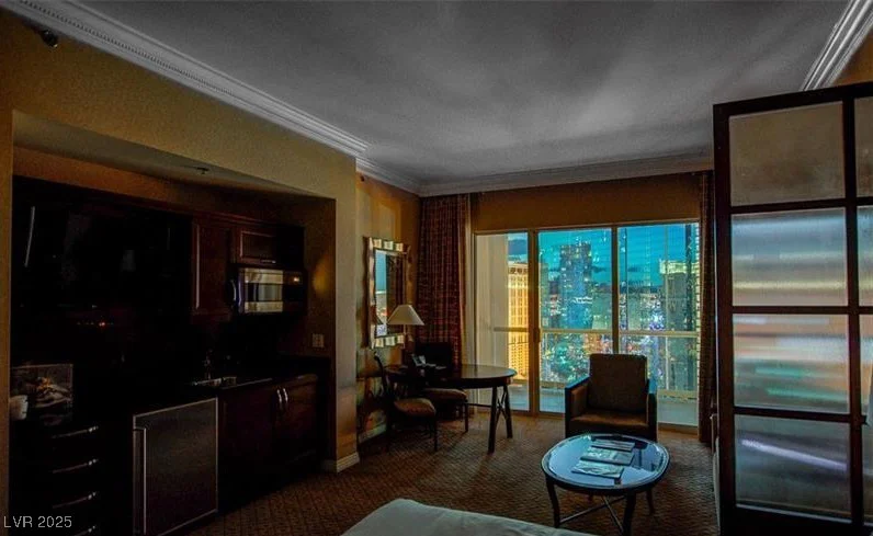 145 HARMON, Las Vegas, NV 89109