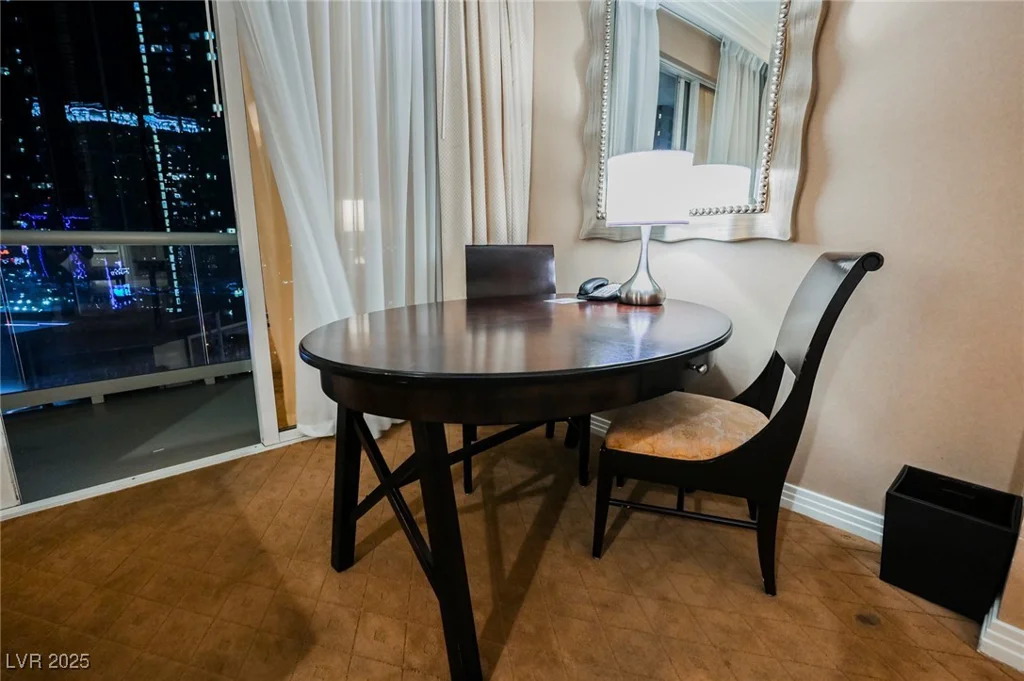145 HARMON, Las Vegas, NV 89109