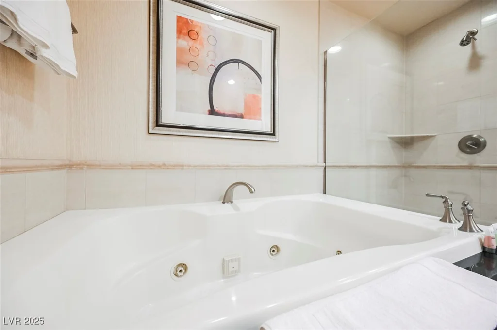 145 HARMON, Las Vegas, NV 89109