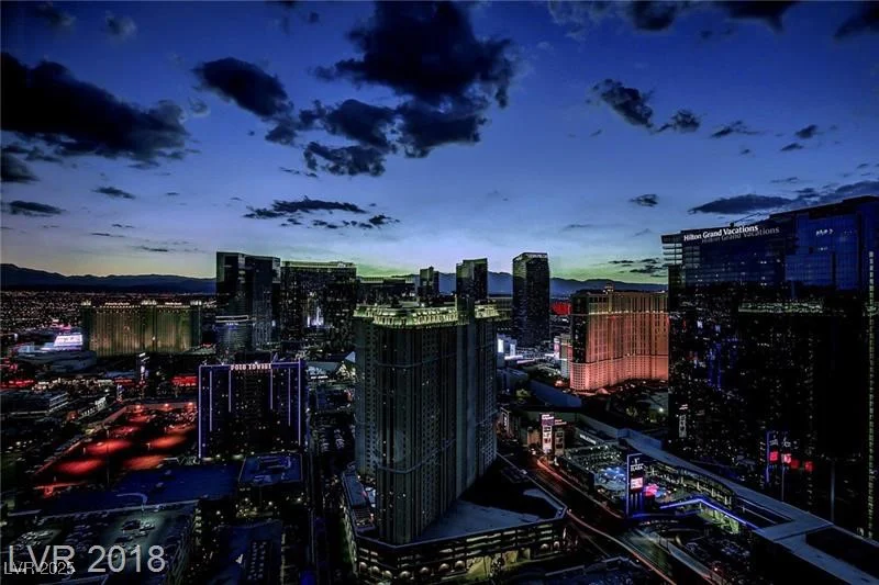 145 HARMON, Las Vegas, NV 89109