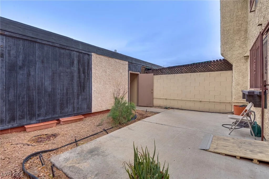 3301 China, Las Vegas, NV 89121
