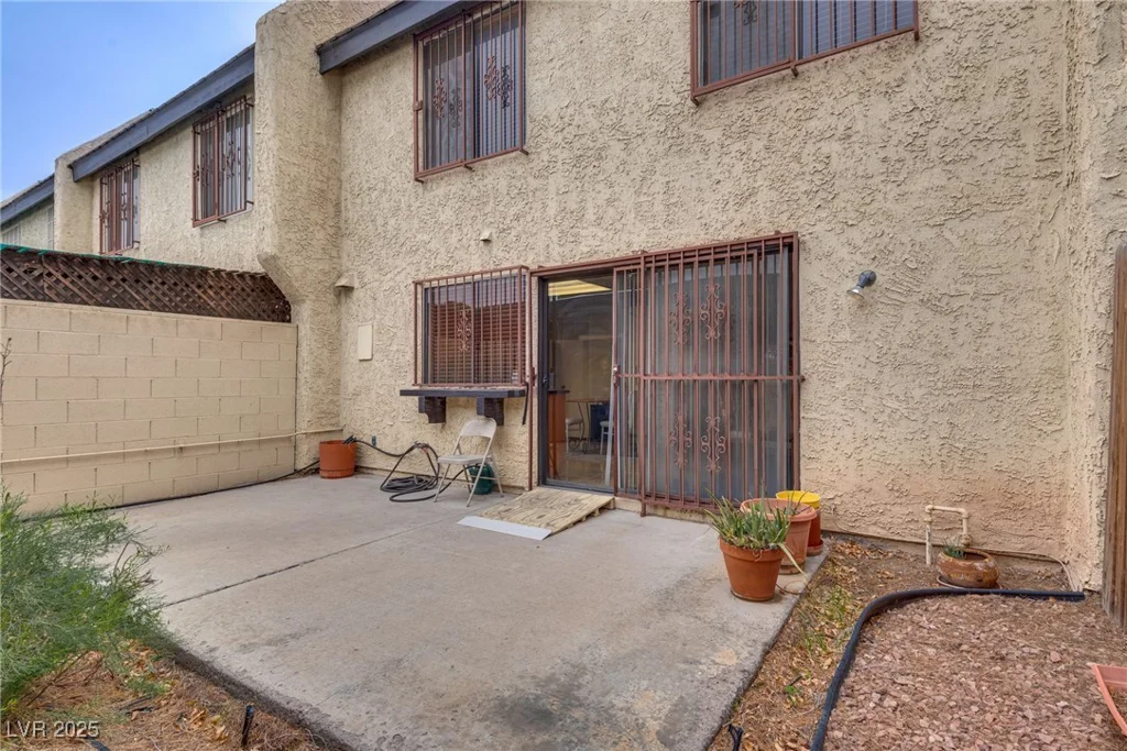 3301 China, Las Vegas, NV 89121