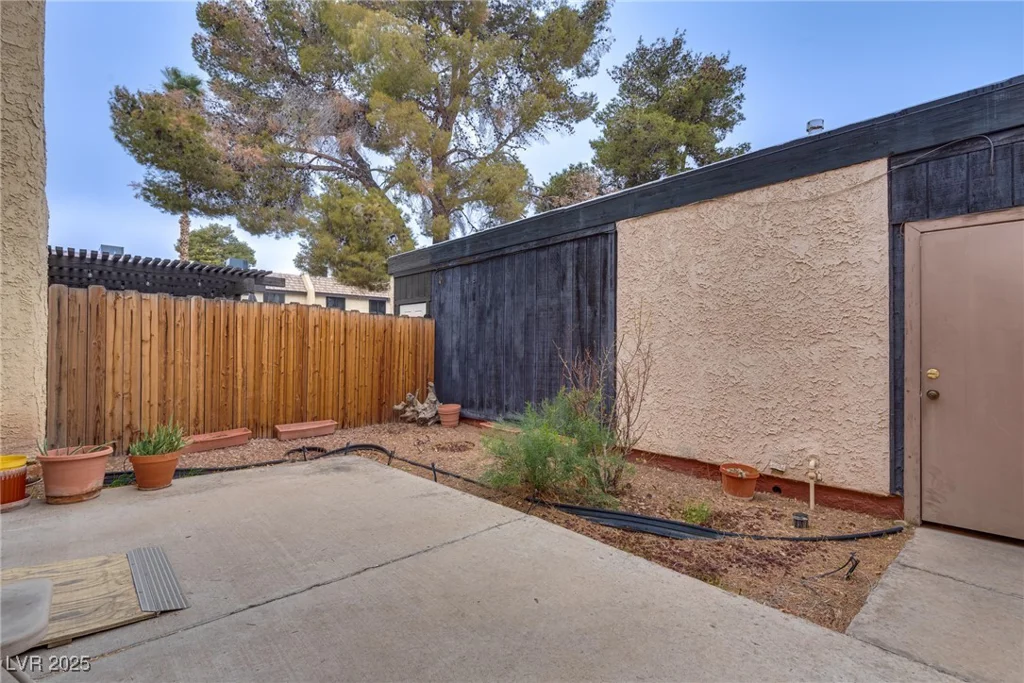 3301 China, Las Vegas, NV 89121