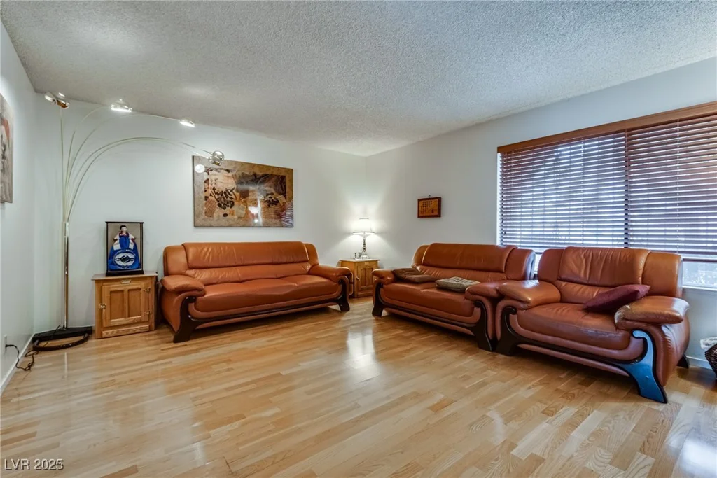 3301 China, Las Vegas, NV 89121