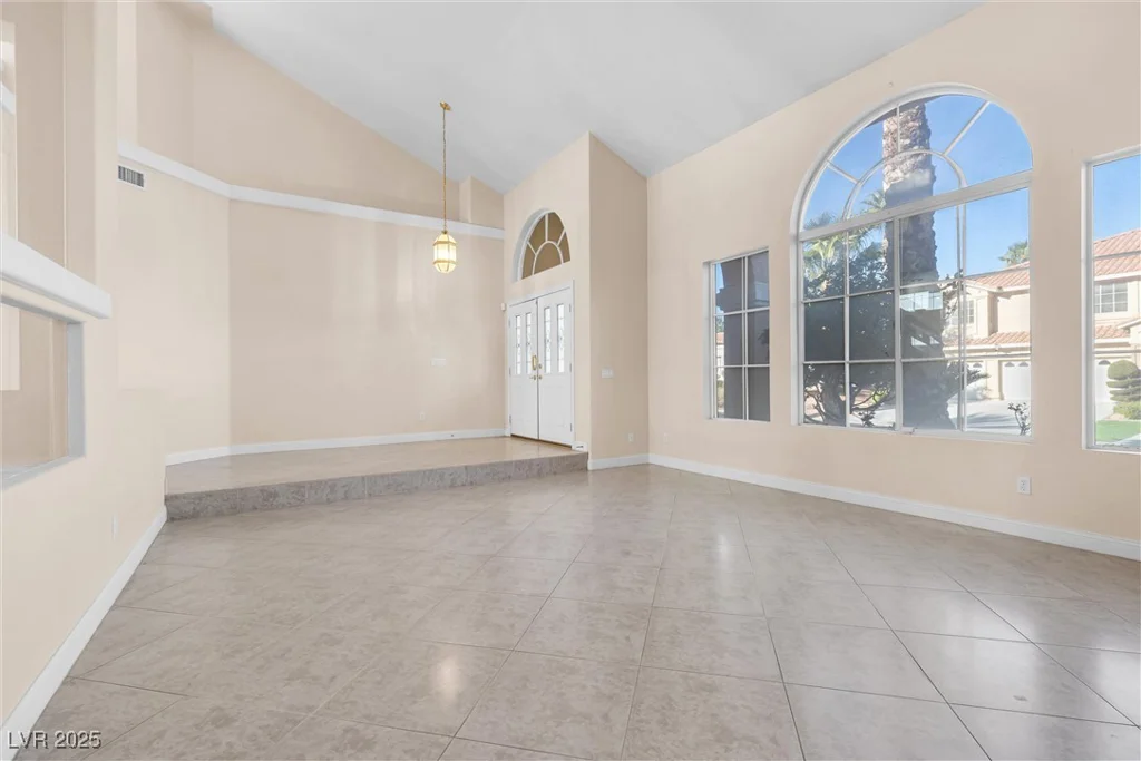4024 Mansion Hall, Las Vegas, NV 89129