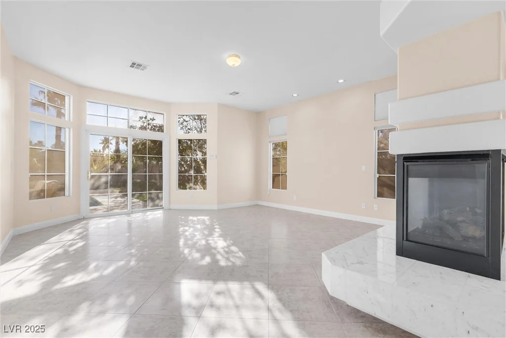 4024 Mansion Hall, Las Vegas, NV 89129