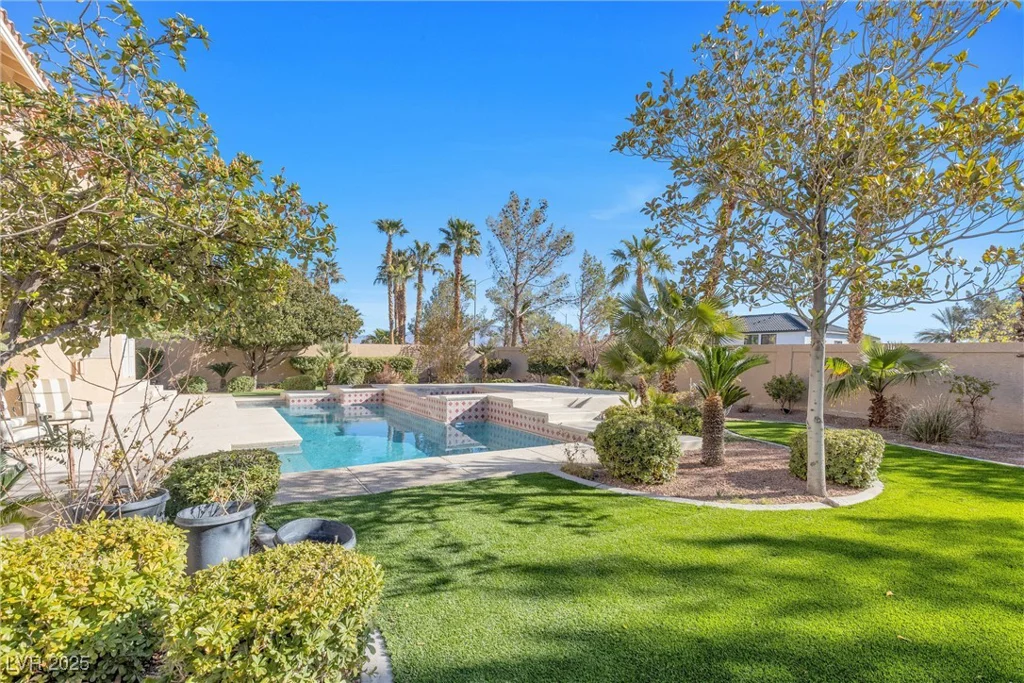 4024 Mansion Hall, Las Vegas, NV 89129