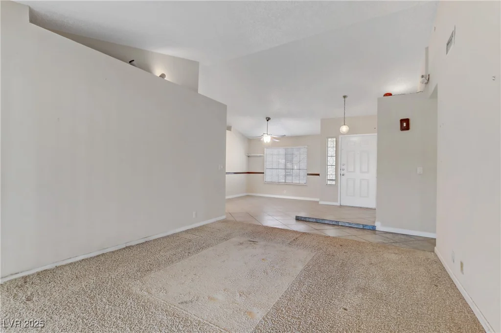 4629 Cattleman, North Las Vegas, NV 89031